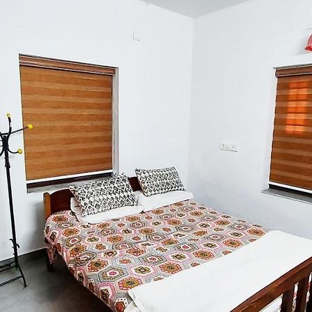 Forestay -3 Bhk Villa Kochi Pallipuram Eksteriør bilde